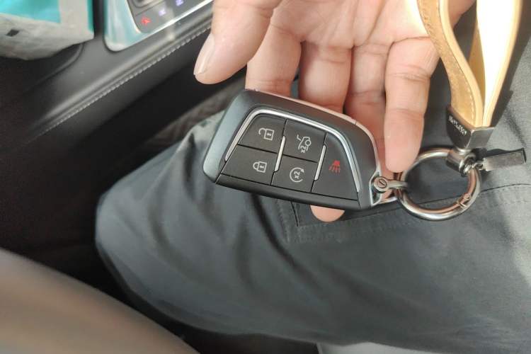 Used Cadillac CT4 2022 28T Luxury Edition Vehicle Key