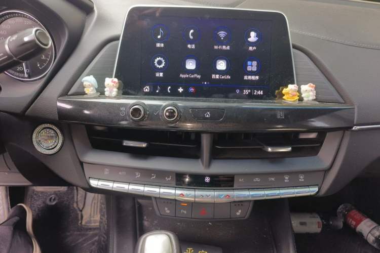 Used Cadillac CT4 2022 28T Luxury Edition Audio And AC Panel