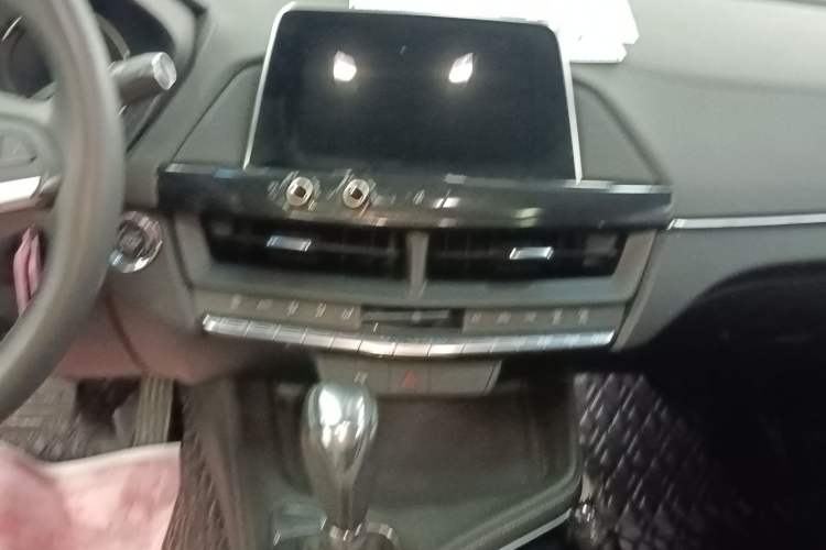 Used Cadillac CT4 2022 28T Fashion Edition Audio And AC Panel