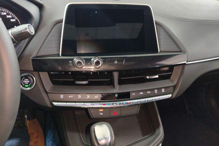 Used Cadillac CT4 2022 28T Fashion Edition Audio And AC Panel