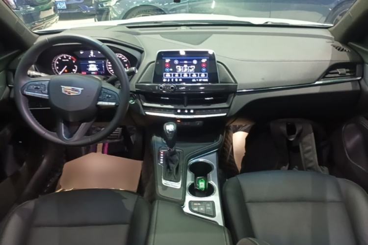 Used Cadillac CT4 2022 28T Luxury Edition Center Console