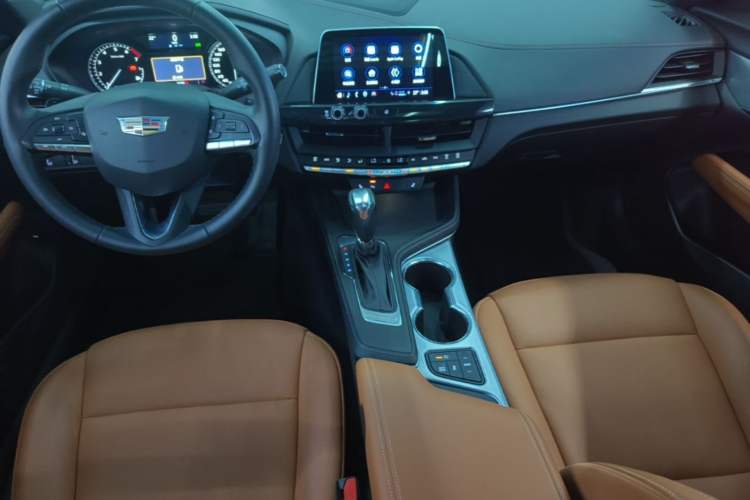 Used Cadillac CT4 2022 28T Luxury Edition Center Console