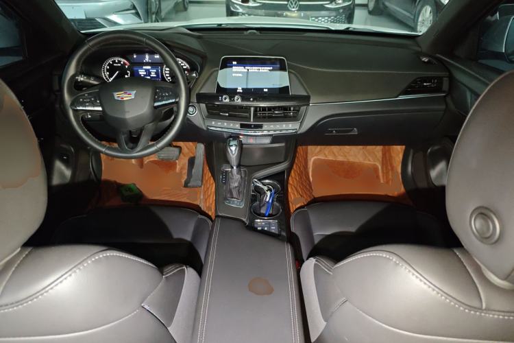 Used Cadillac CT4 2022 28T Fashion Edition Center Console