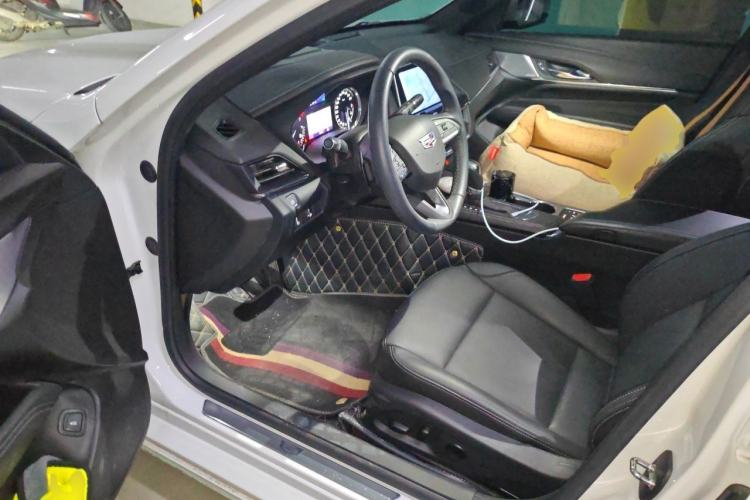 Used Cadillac CT4 2022 28T Luxury Edition Driver Seat