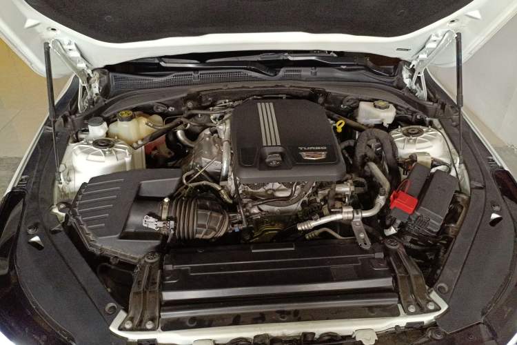 Used Cadillac CT4 2022 28T Fashion Edition Engine Bay