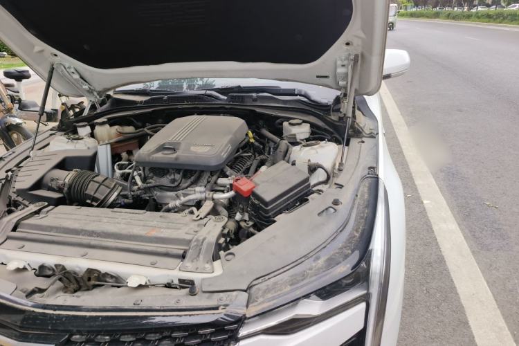 Used Cadillac CT4 2022 28T Luxury Edition Engine Bay Left