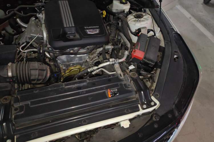Used Cadillac CT4 2022 28T Luxury Edition Engine Bay Left