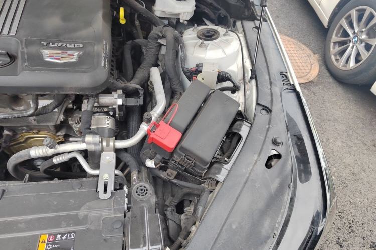 Used Cadillac CT4 2022 28T Luxury Edition Engine Bay Left