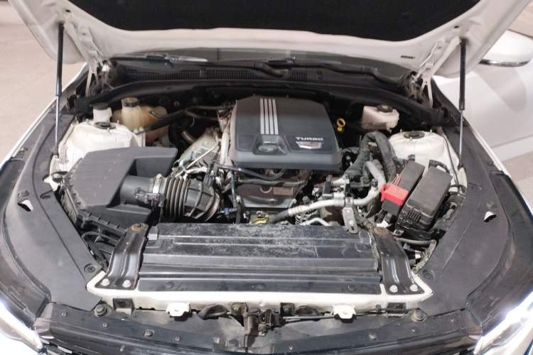 Used Cadillac CT4 2022 28T Luxury Edition Engine Bay