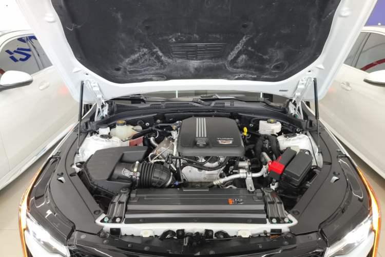 Used Cadillac CT4 2022 28T Fashion Edition Engine Bay