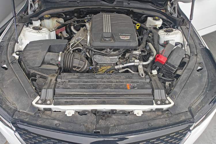 Used Cadillac CT4 2022 28T Luxury Edition Engine Bay