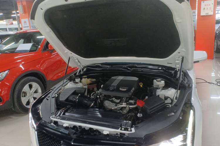 Used Cadillac CT4 2022 28T Fashion Edition Engine Bay