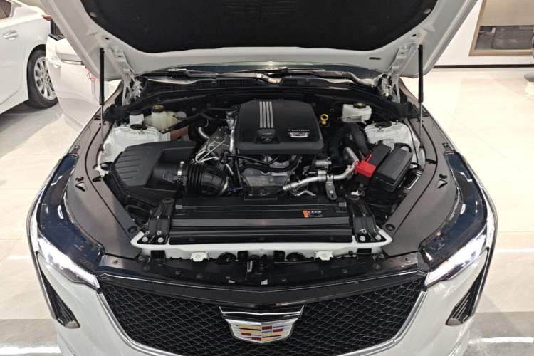 Used Cadillac CT4 2022 28T Fashion Edition Engine Bay