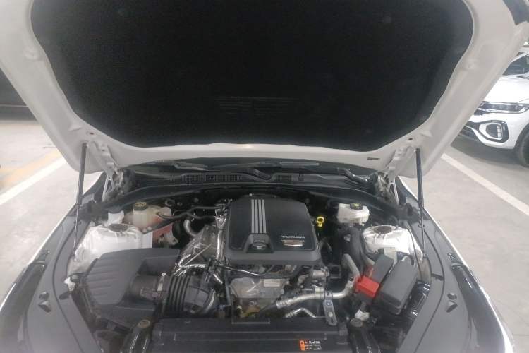 Used Cadillac CT4 2022 28T Fashion Edition Engine Bay