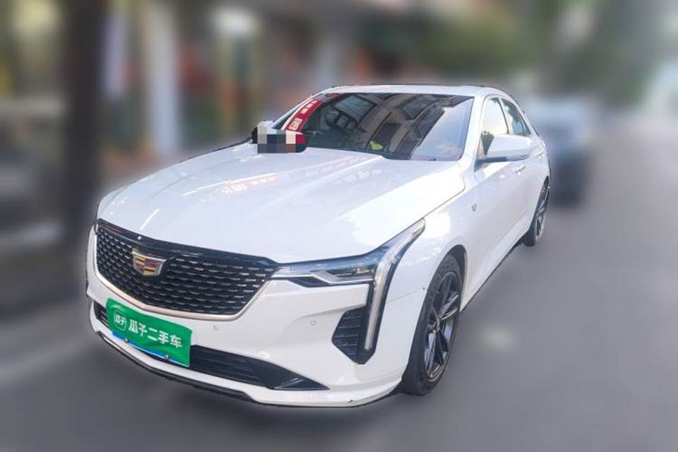 Cadillac CT4 2022