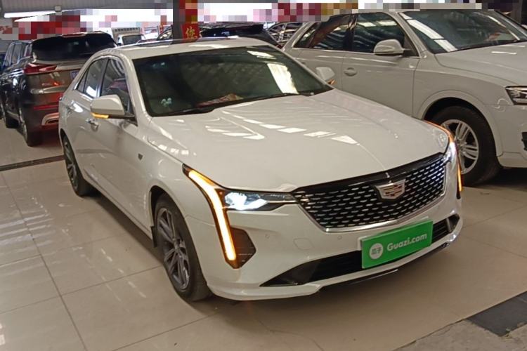 Used Cadillac CT4 2022 28T Luxury Edition Front Right 45 Deg