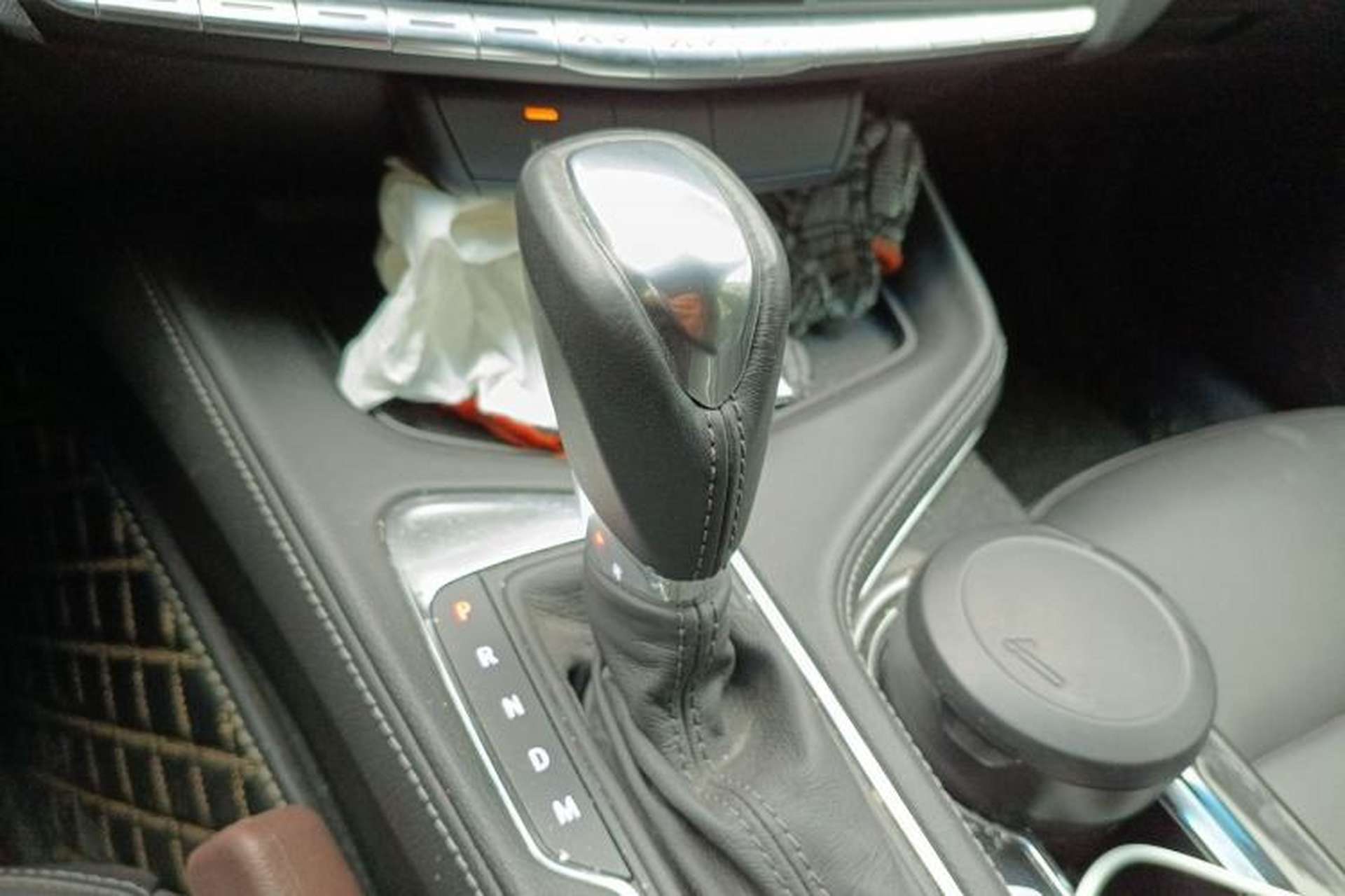 Used Cadillac CT4 2022 28T Fashion Edition Gear Lever