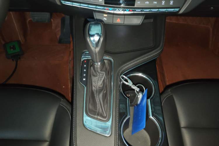 Used Cadillac CT4 2022 28T Fashion Edition Gear Lever