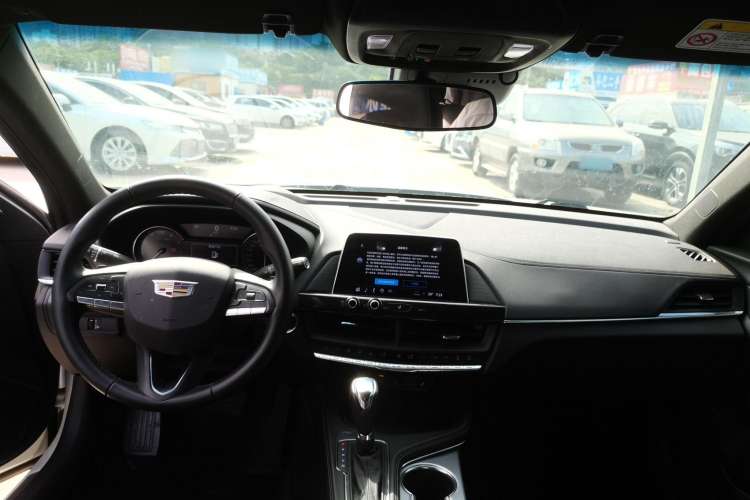 Used Cadillac CT4 2022 28T Luxury Edition Interior 2
