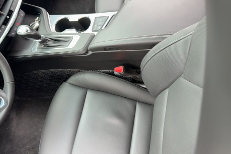 Used Cadillac CT4 2022 28T Luxury Edition Interior 3
