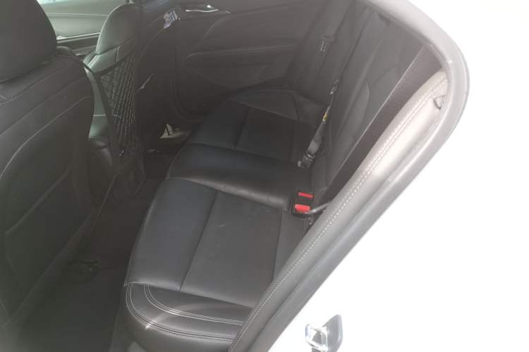 Used Cadillac CT4 2022 28T Luxury Edition Interior 4