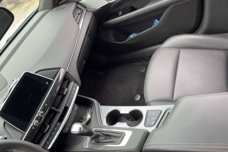 Used Cadillac CT4 2022 28T Luxury Edition Interior 5