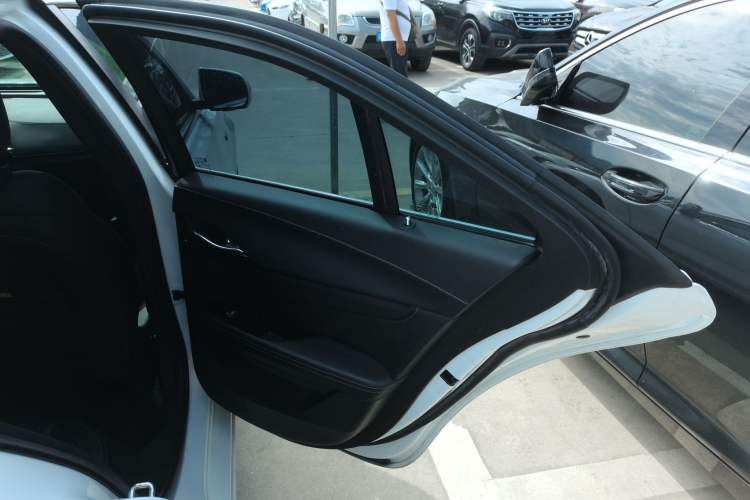 Used Cadillac CT4 2022 28T Luxury Edition Interior 6