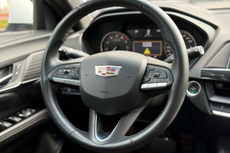 Used Cadillac CT4 2022 28T Fashion Edition Interior 8