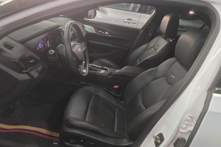 Used Cadillac CT4 2022 28T Luxury Edition Left Front Seat