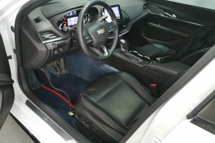 Used Cadillac CT4 2022 28T Fashion Edition Left Front Seat