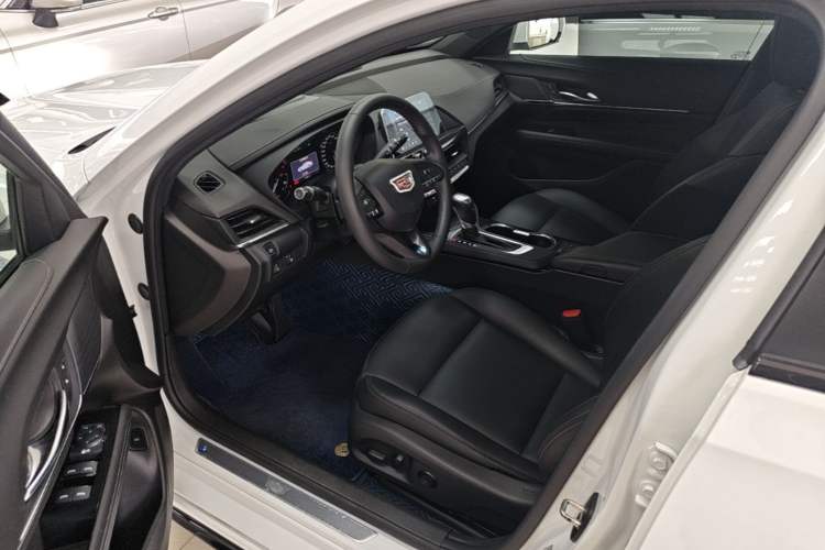 Used Cadillac CT4 2022 28T Fashion Edition Left Front Seat