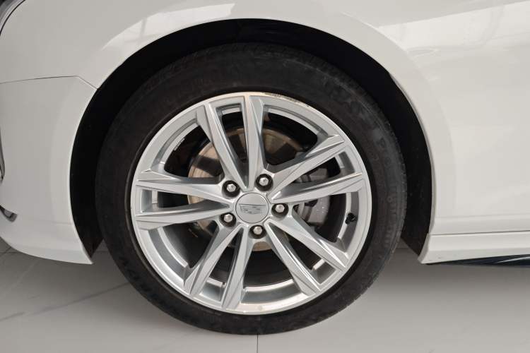 Used Cadillac CT4 2022 28T Fashion Edition Left Front Wheel Hub