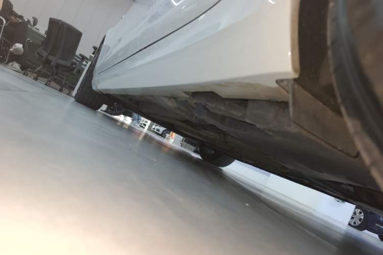 Used Cadillac CT4 2022 28T Luxury Edition Left Side Sill