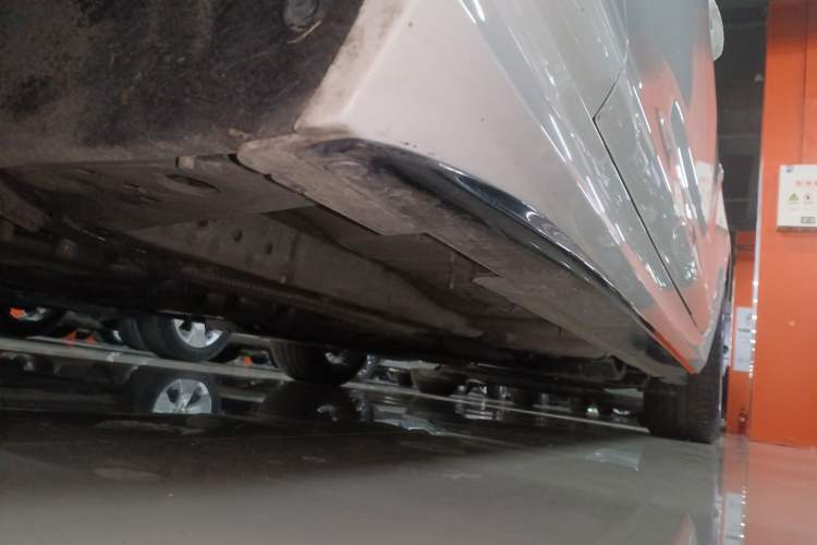 Used Cadillac CT4 2022 28T Fashion Edition Left Side Sill