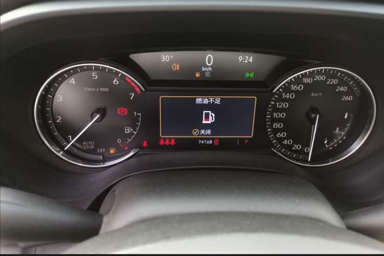 Used Cadillac CT4 2022 28T Luxury Edition Odometer Close Up