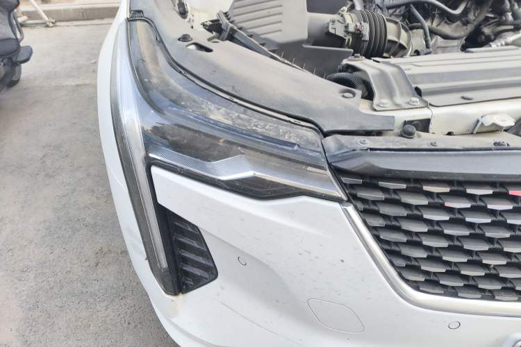 Used Cadillac CT4 2022 28T Luxury Edition Right Front Headlight