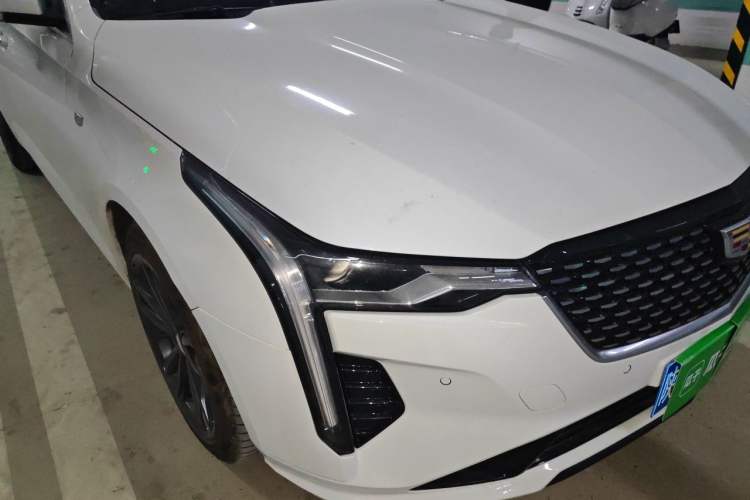 Used Cadillac CT4 2022 28T Luxury Edition Right Front Headlight