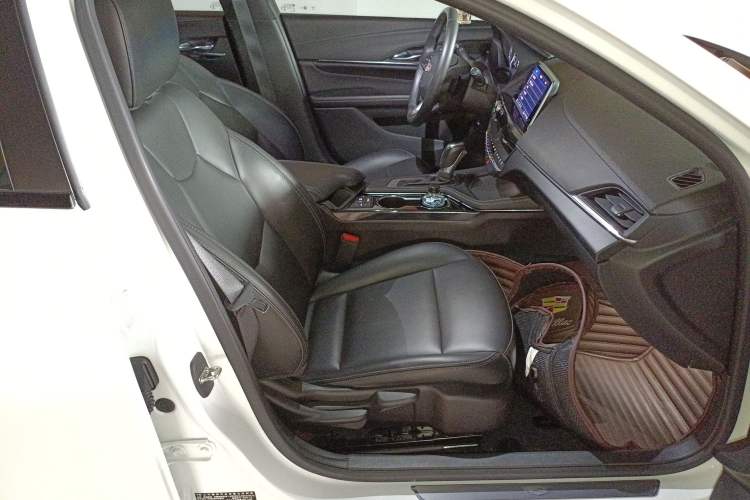 Used Cadillac CT4 2022 28T Fashion Edition Right Front Seat