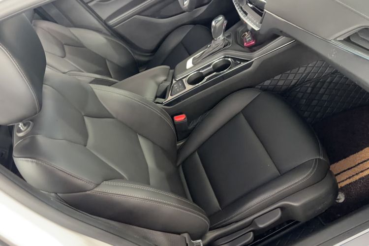 Used Cadillac CT4 2022 28T Fashion Edition Right Front Seat