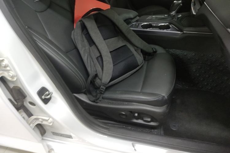 Used Cadillac CT4 2022 28T Luxury Edition Right Front Seat