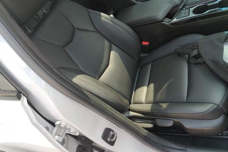 Used Cadillac CT4 2022 28T Fashion Edition Right Front Seat