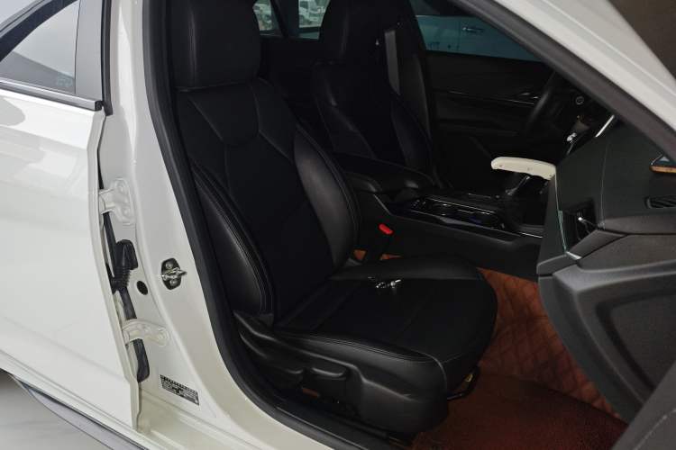 Used Cadillac CT4 2022 28T Fashion Edition Right Front Seat