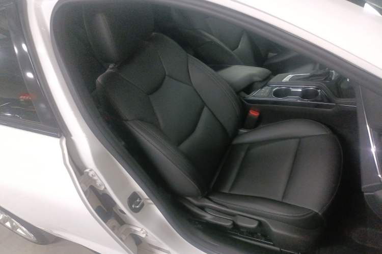 Used Cadillac CT4 2022 28T Fashion Edition Right Front Seat
