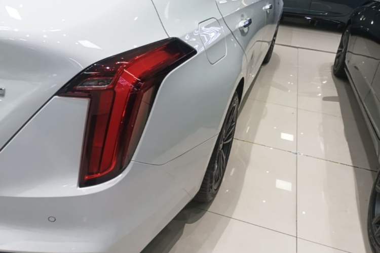 Used Cadillac CT4 2022 28T Luxury Edition Right Rear Taillight