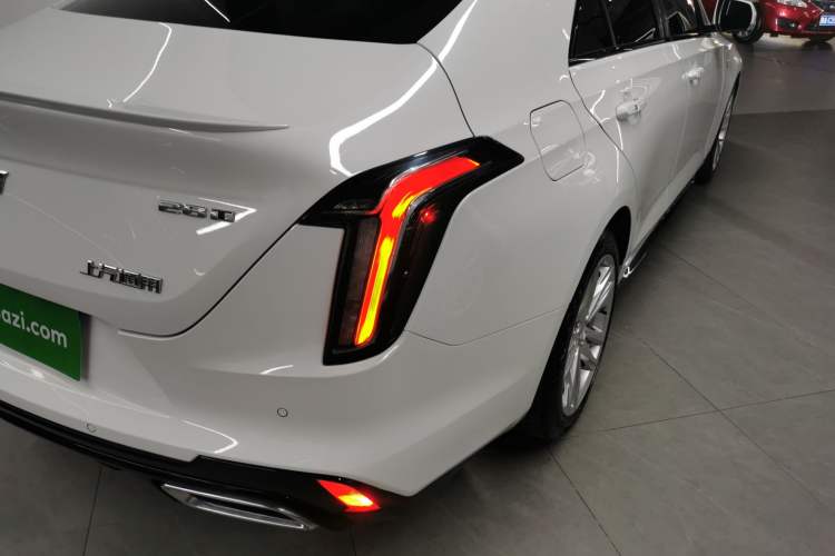 Used Cadillac CT4 2022 28T Fashion Edition Right Rear Taillight