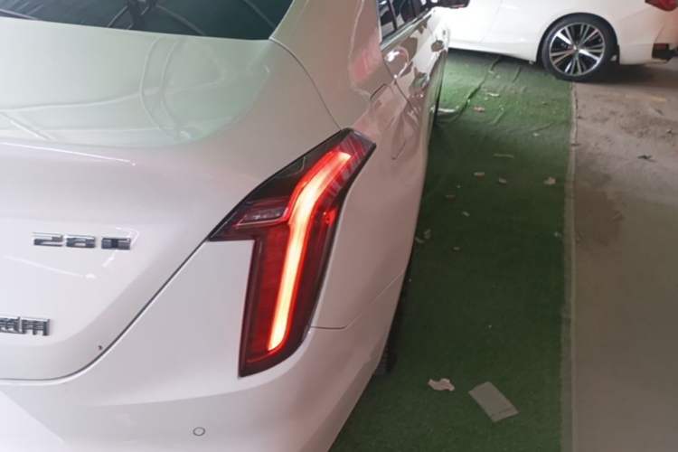 Used Cadillac CT4 2022 28T Luxury Edition Right Rear Taillight