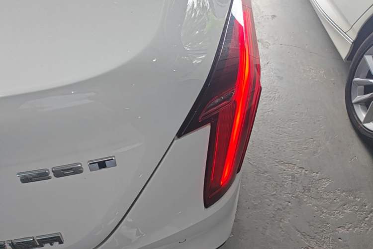 Used Cadillac CT4 2022 28T Luxury Edition Right Rear Taillight