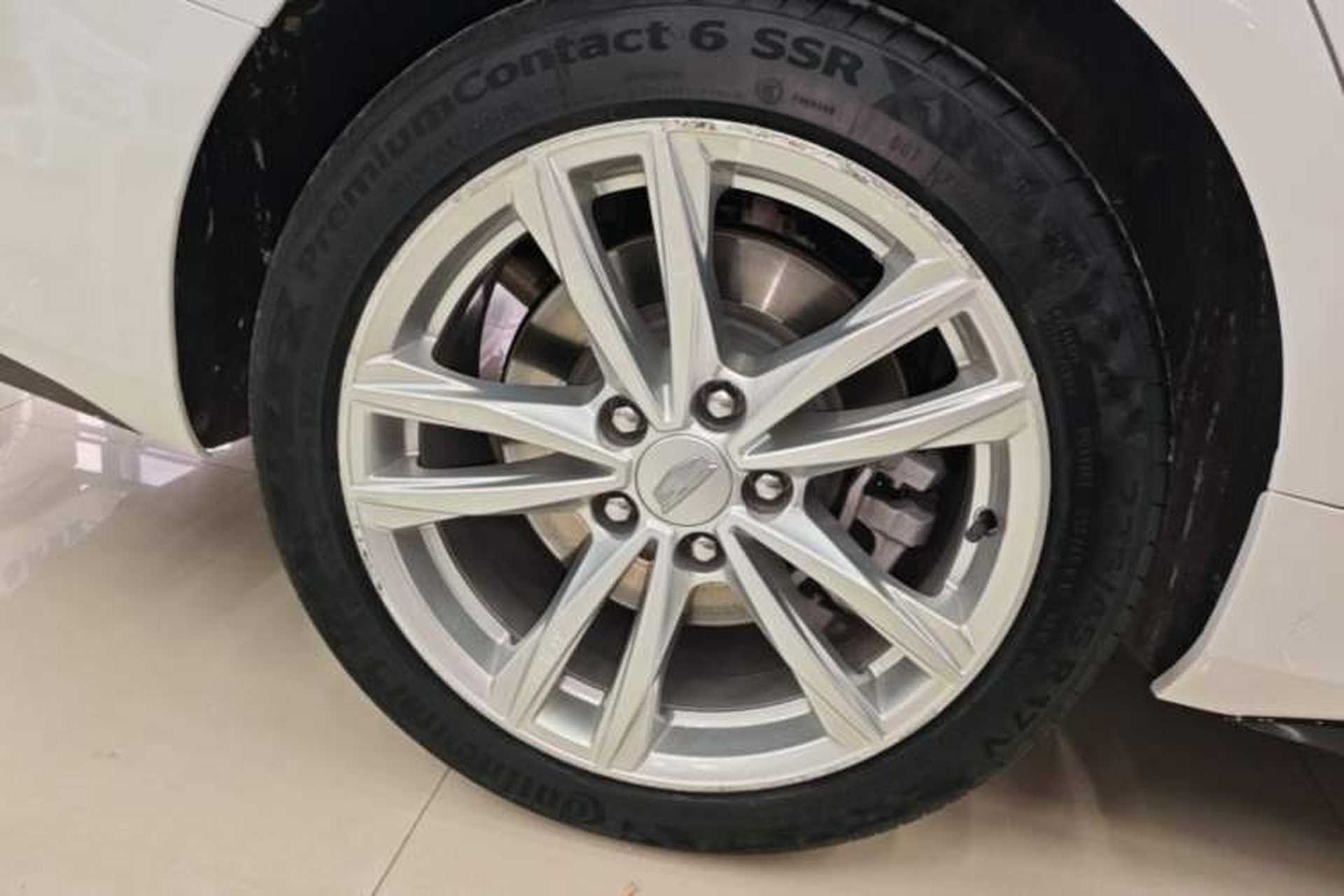Used Cadillac CT4 2022 28T Fashion Edition Right Rear Wheel Hub