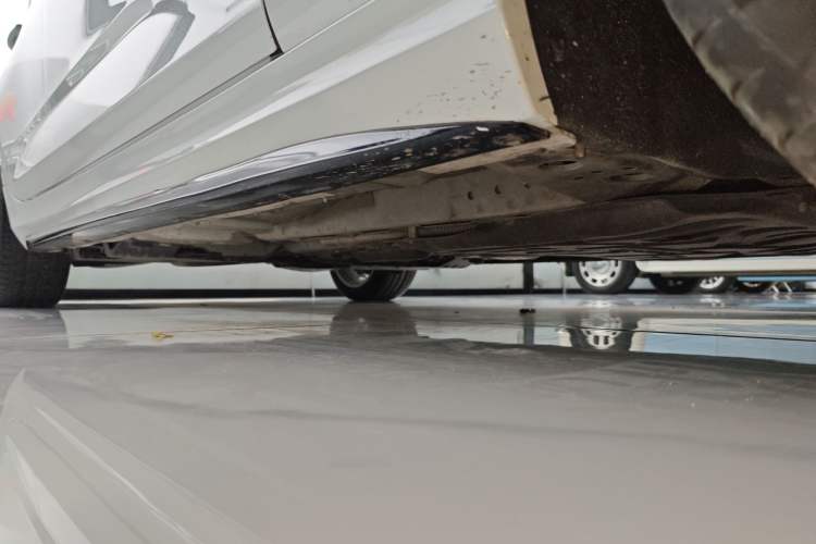 Used Cadillac CT4 2022 28T Fashion Edition Right Side Sill