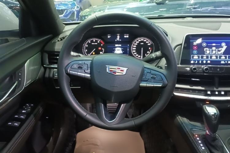 Used Cadillac CT4 2022 28T Luxury Edition Steering Wheel